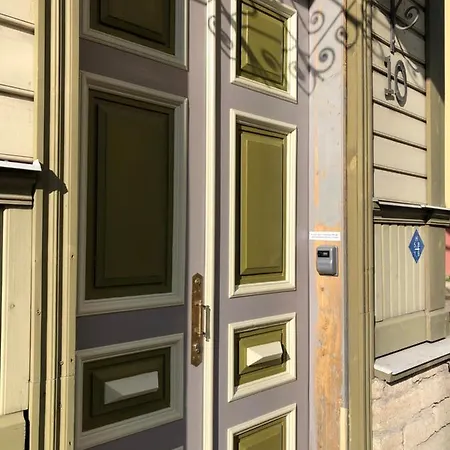 City Center - Niine 10 Apartment